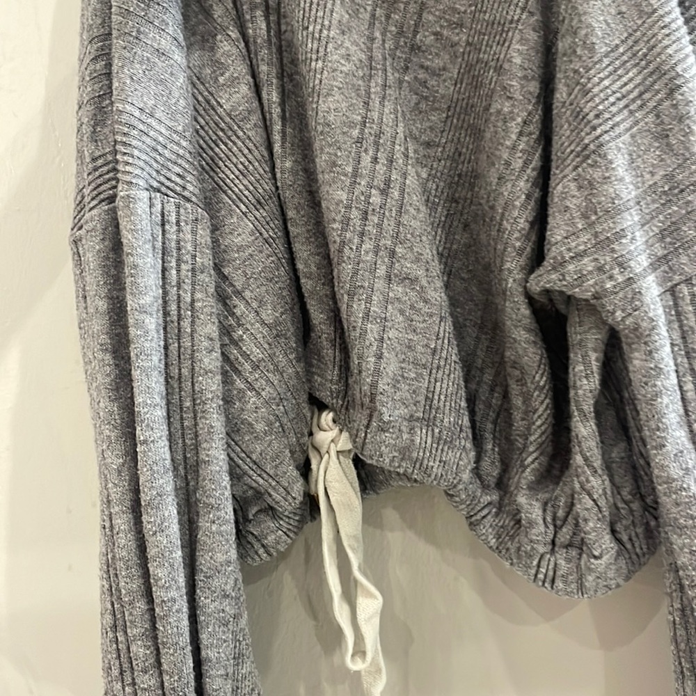 Cinch Sweater Grey